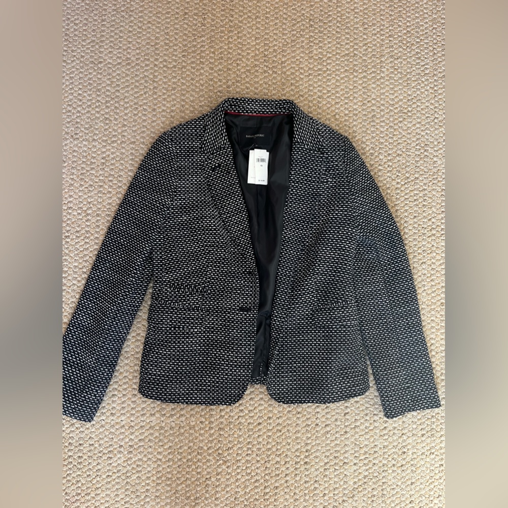 Banana Republic Blazer/Suit Jacket Size: 10 *NWT*